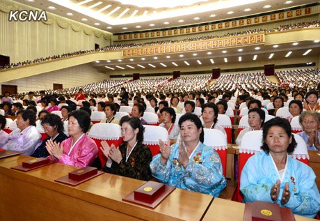 朝鮮表彰杰出婦女代表12人獲金正恩獎狀（圖）