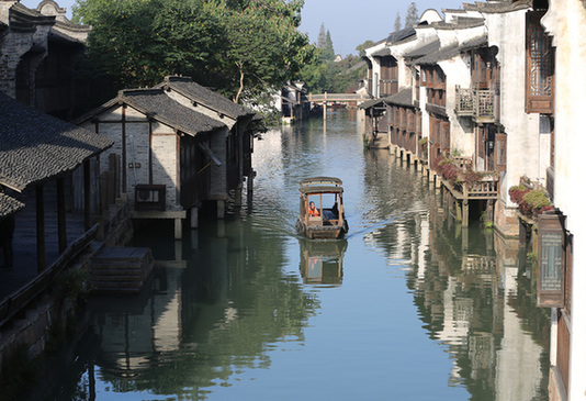 有顏值更有氣質(zhì)：千年水鄉(xiāng)啟動(dòng)“烏鎮(zhèn)時(shí)間”